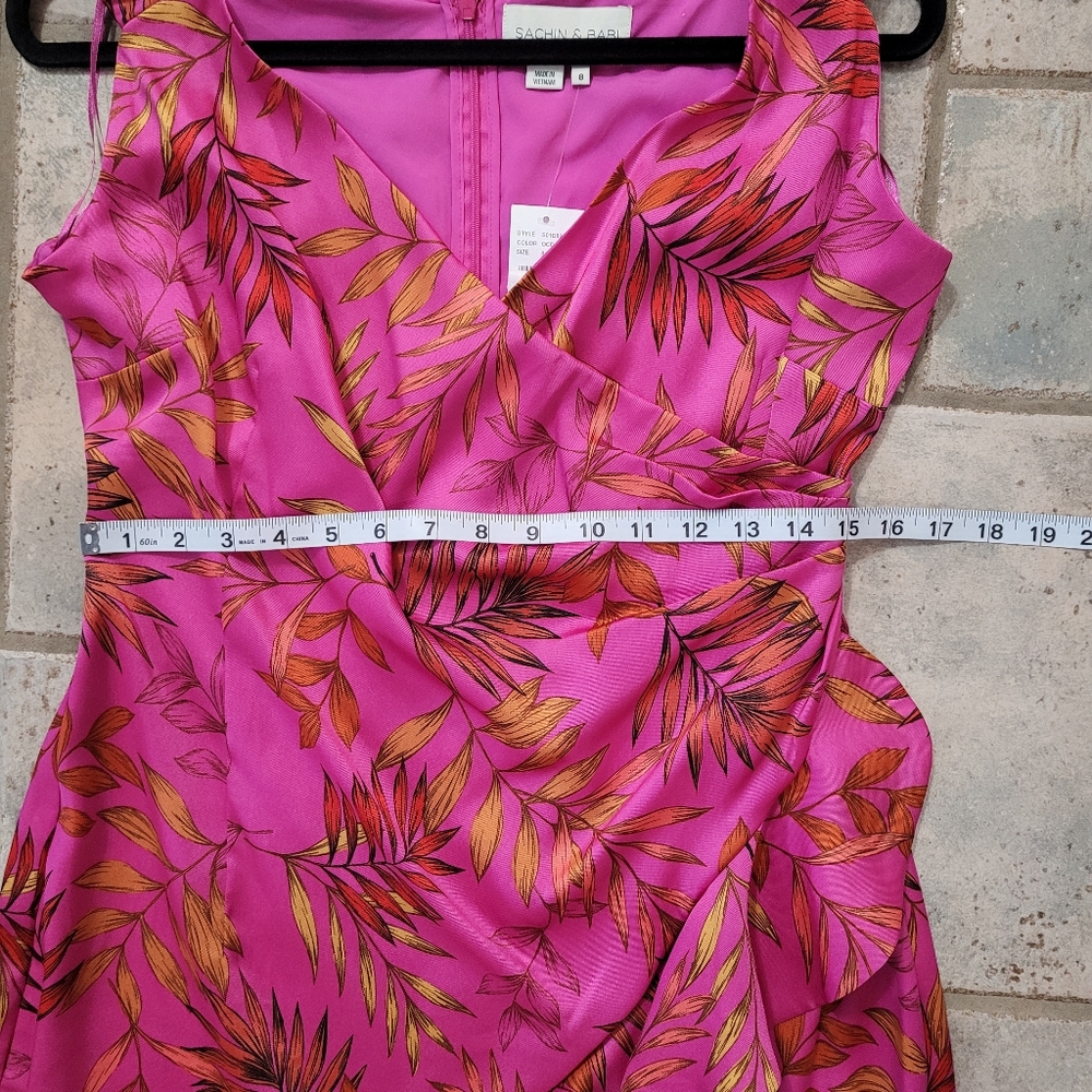 🤑SOLD🤑Sachin & Babi Abigail Off-The-Shoulder Leaf Print Satin Twill Wrap Dress - Picture 10 of 13